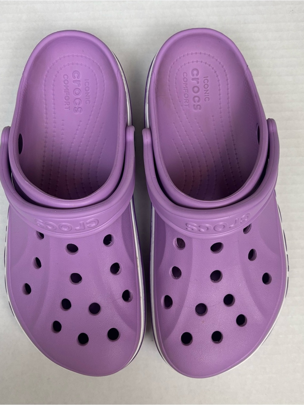 CROCS Classic Clog in Lavender